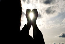 虎扑体育官网：五大联赛直塞榜：吉马良斯&奥利塞11次 切尔基&维尔茨&厄德高10次.